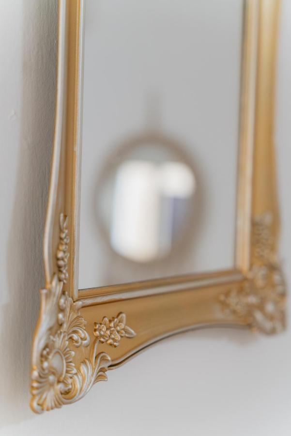 Suite "Castello" Del Garda - Apt Per Coppie Garda Desenzano del Garda Extérieur photo